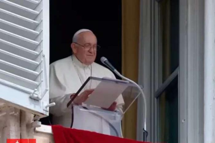 Cristo não é uma lembrança do passado, mas o Deus do presente, diz papa Francisco