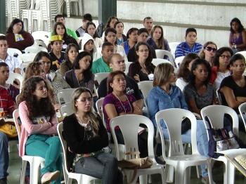 Estudo do IBGE mostra diminuição do número de jovens no Brasil 