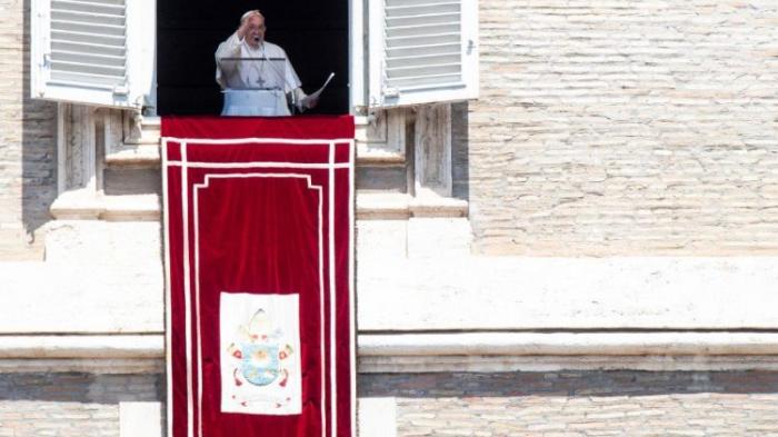 A verdadeira fé abre a mente e o coração, diz papa Francisco 