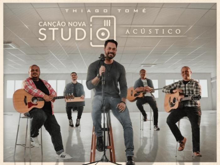 Thiago Tomé lança acústico exclusivo no projeto “Studio Canção Nova”